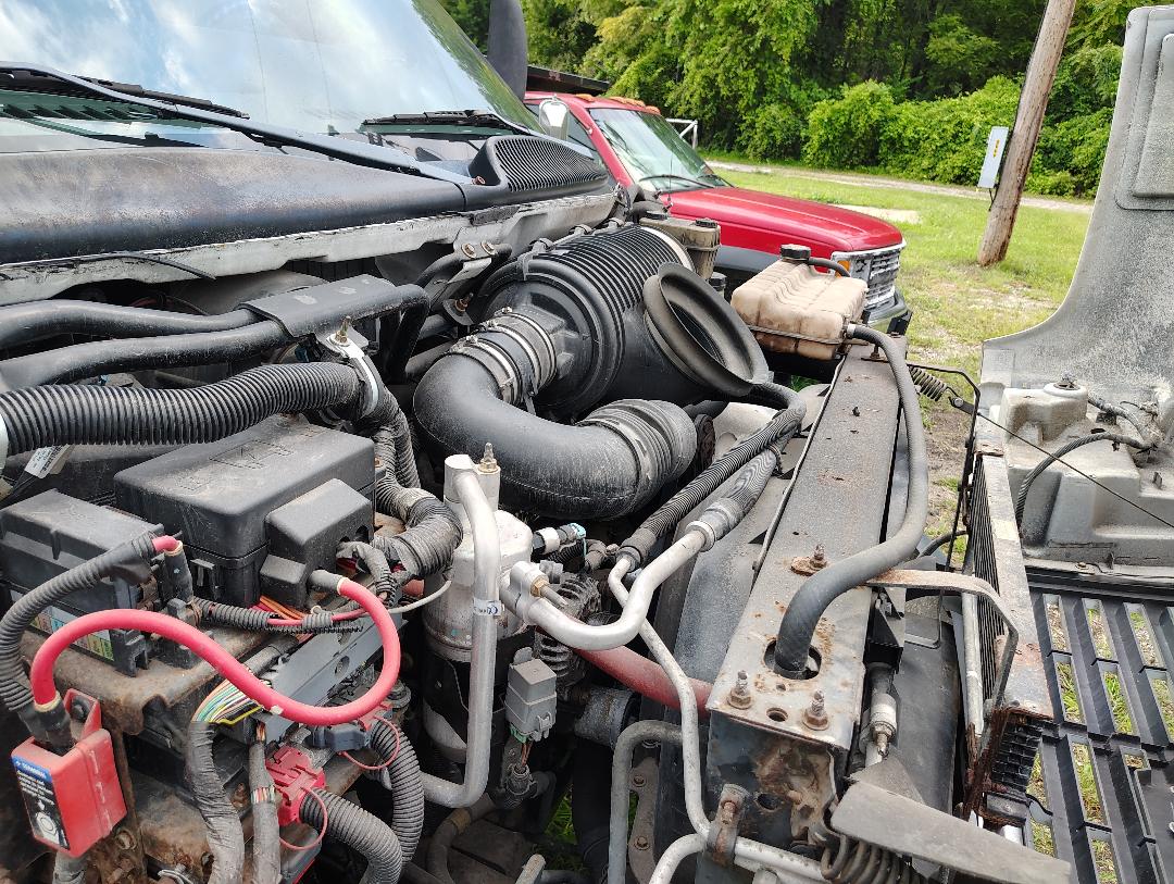 2005 GMC C5000 - Image 19